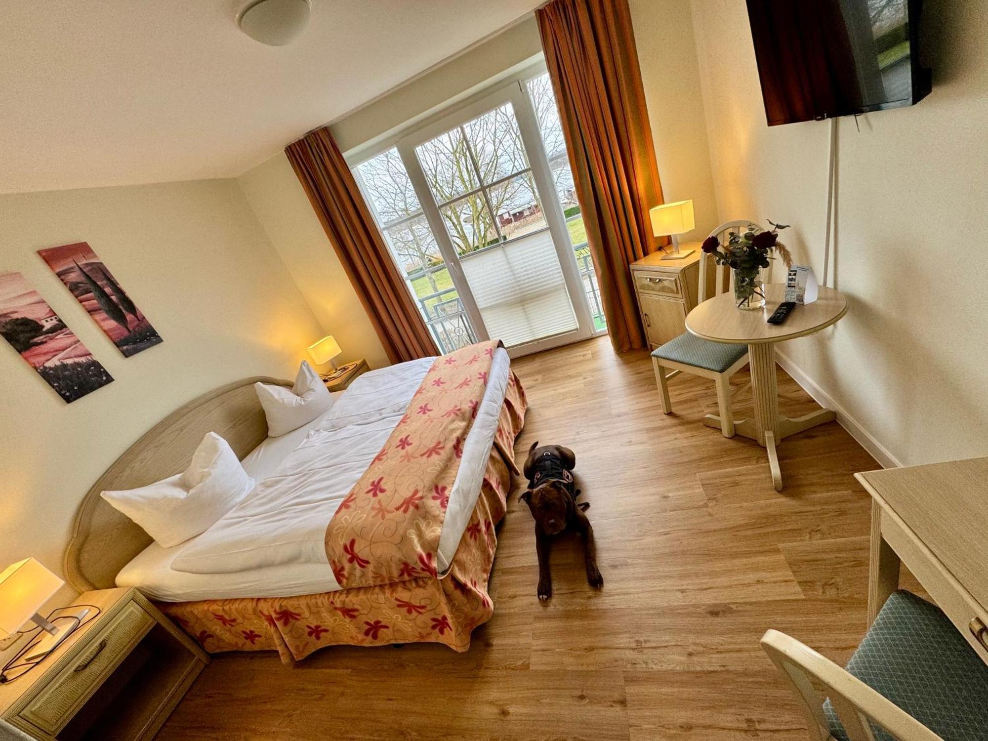 Altes Kasino Hotel Am See Neuruppin Eksteriør bilde