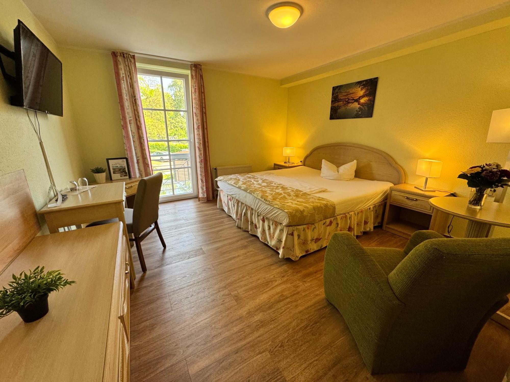 Altes Kasino Hotel Am See Neuruppin Eksteriør bilde